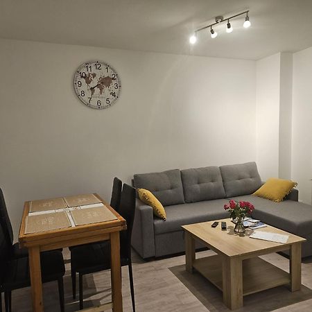 Joli Appartement En Face De Lac Nantua Extérieur photo