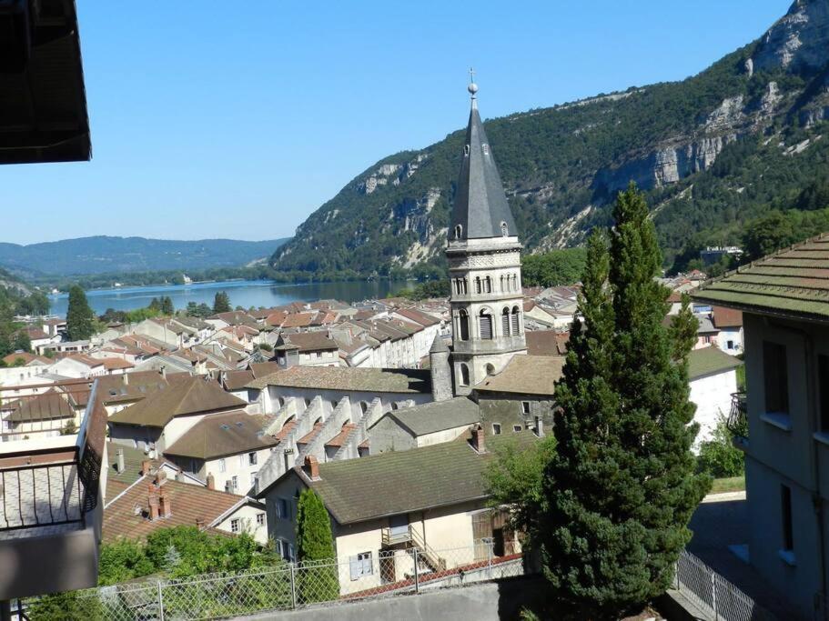 Joli Appartement En Face De Lac Nantua Extérieur photo