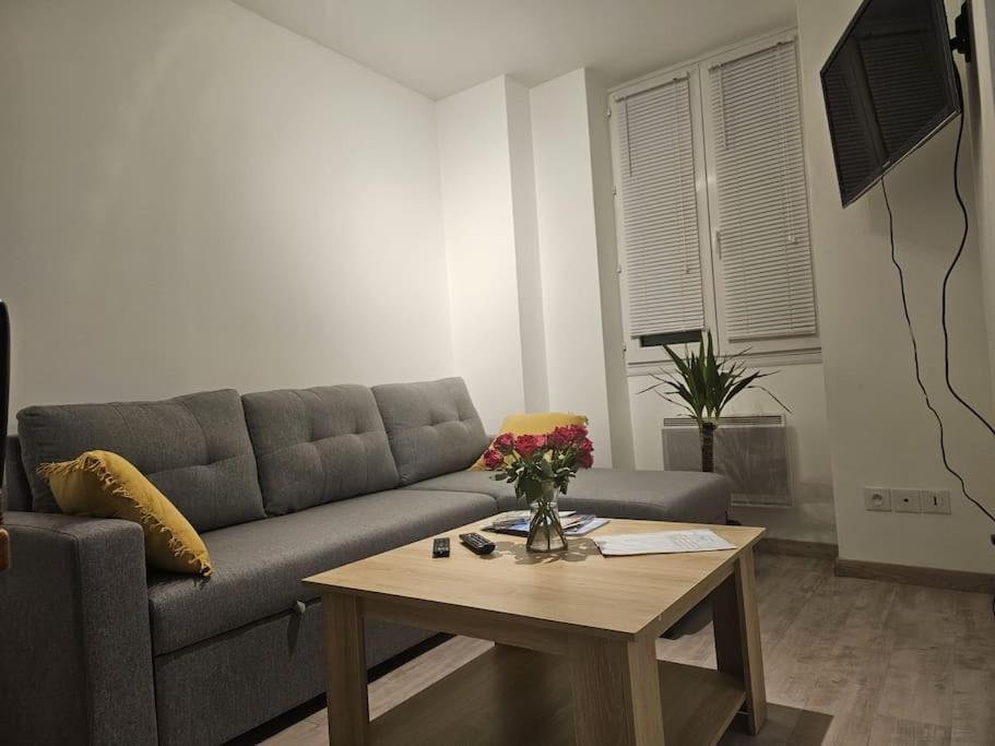 Joli Appartement En Face De Lac Nantua Extérieur photo